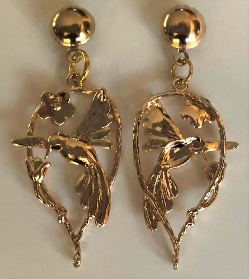 A122 Gold tone Hummingbird Earrings