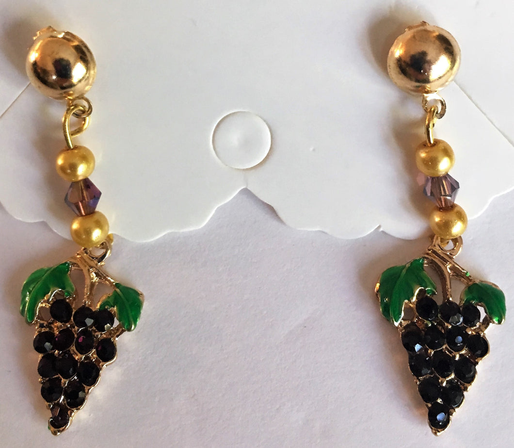 A1100 Crystal Grape Cluster Earrings