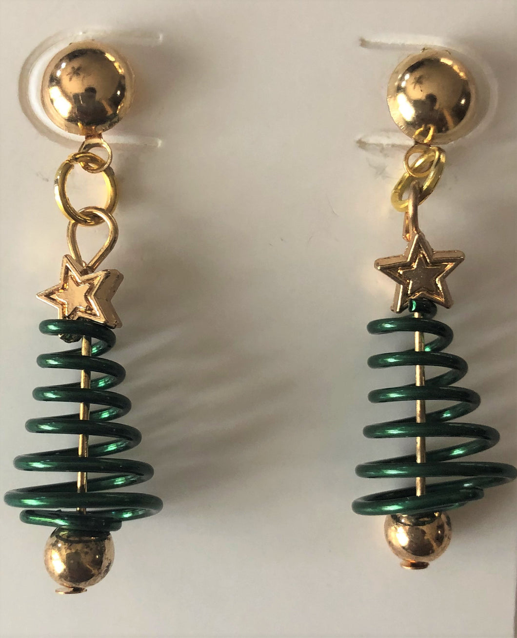 A330 Green Spiral Holiday Tree Earrings