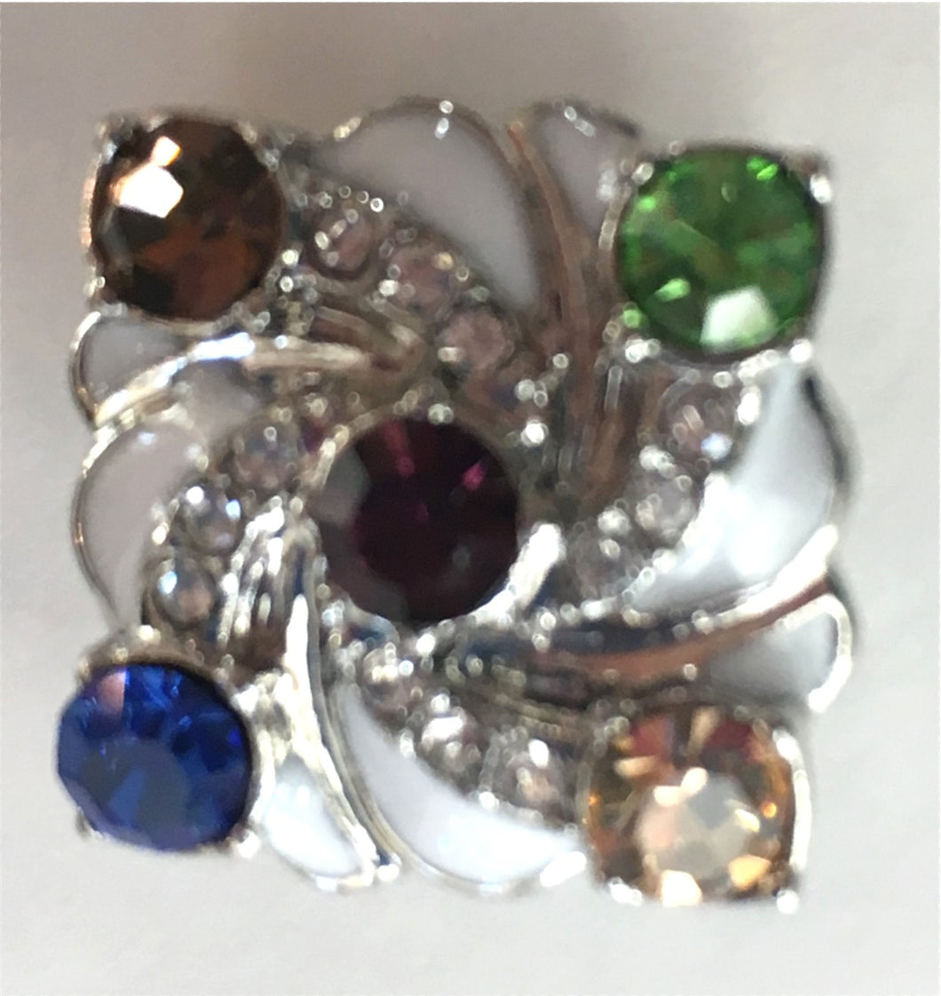 B 0120 White 4 point color crystal button