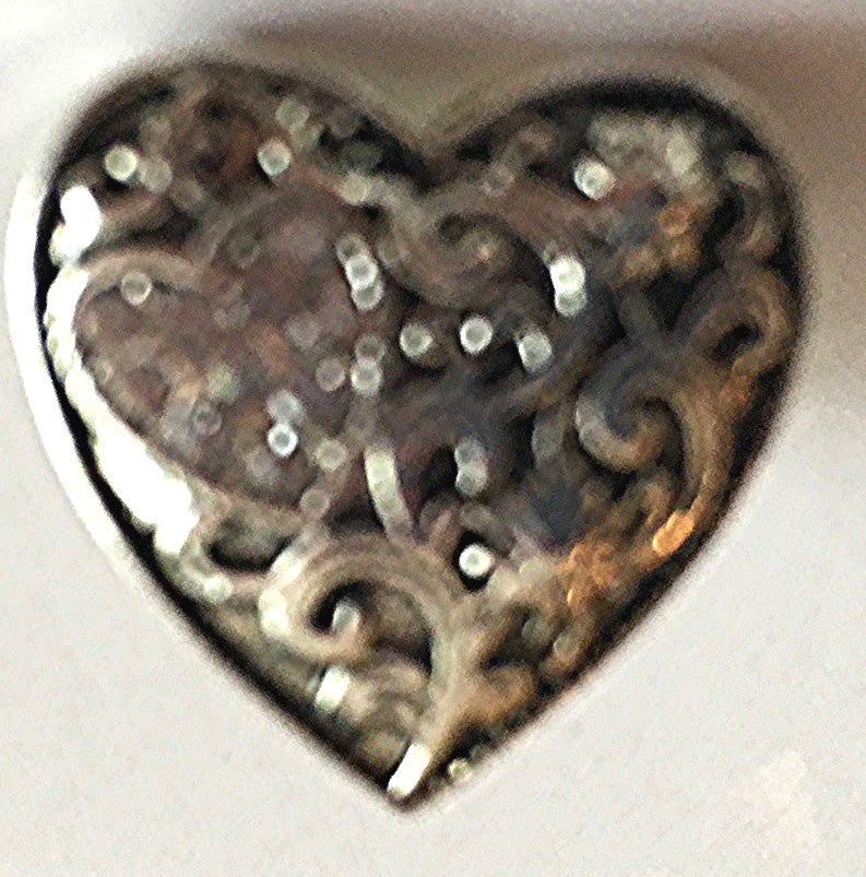 B8010 Filigree Detail Silver Heart