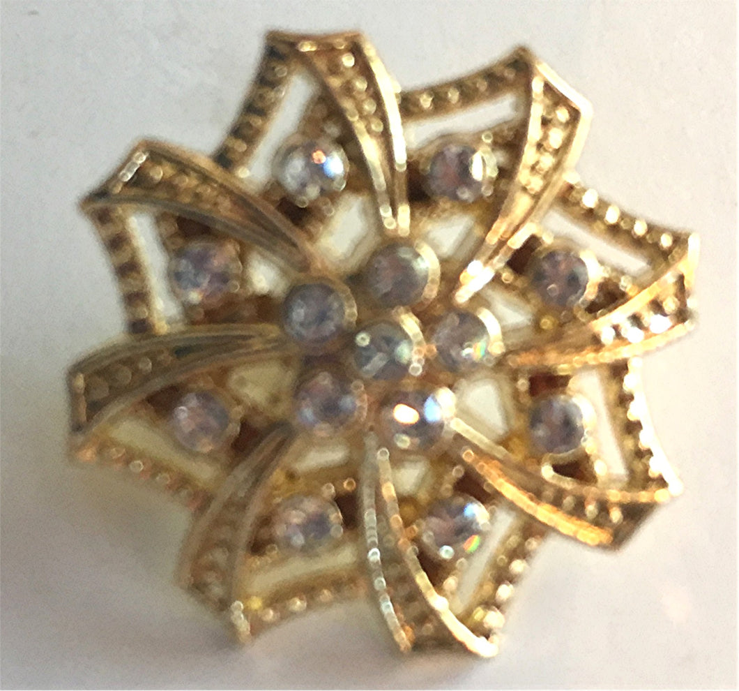 B8900 Gold Crystal Flower Button