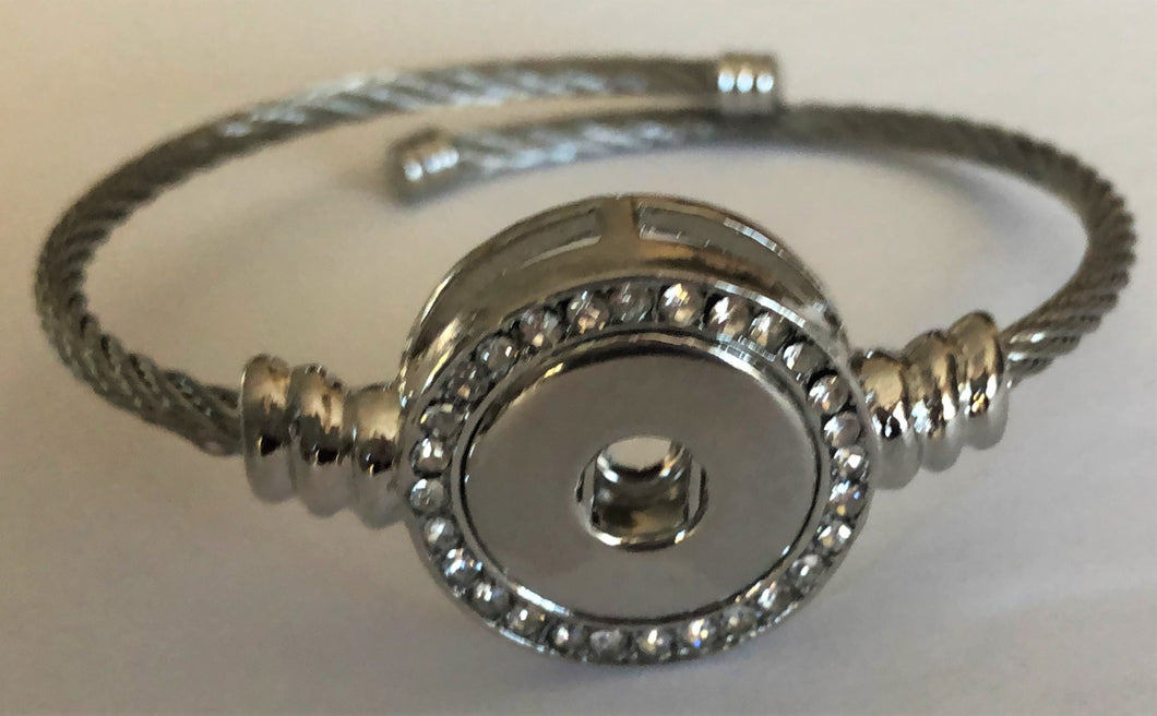 BR0130 Round Crystal Adjustable Bracelet