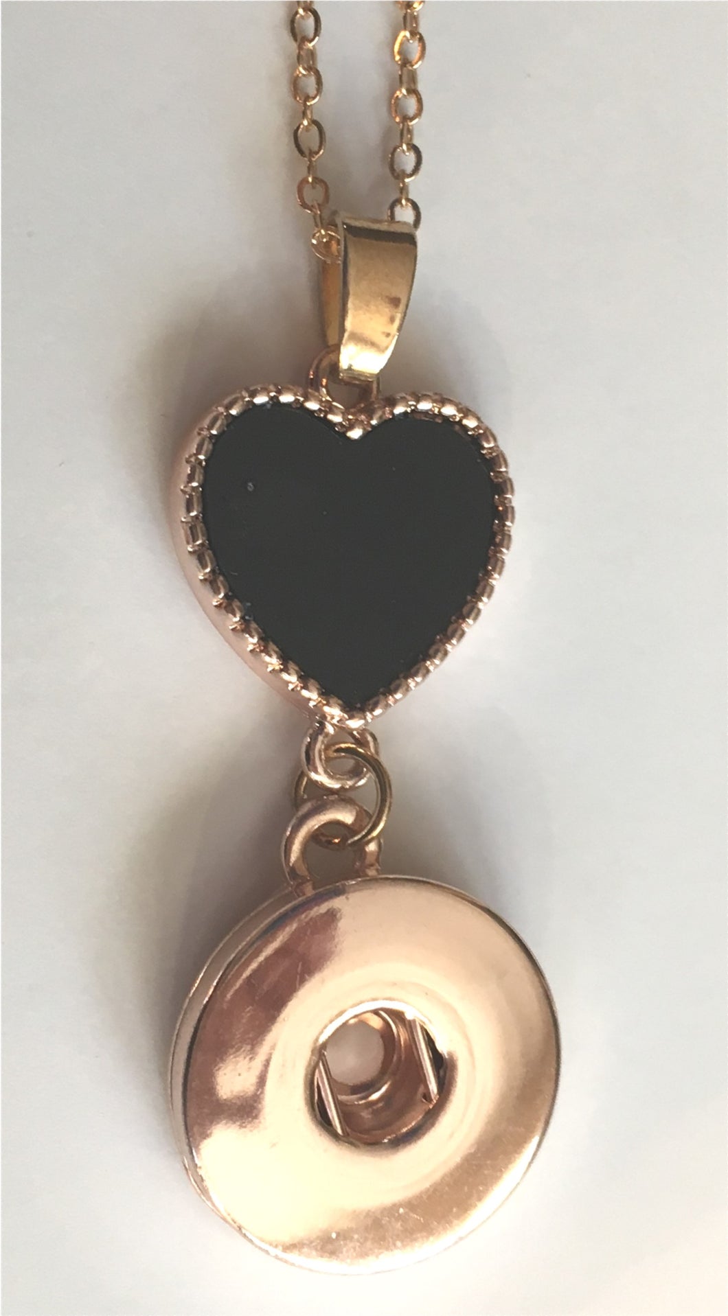 GN  800 Goldtone Black Heart Necklace