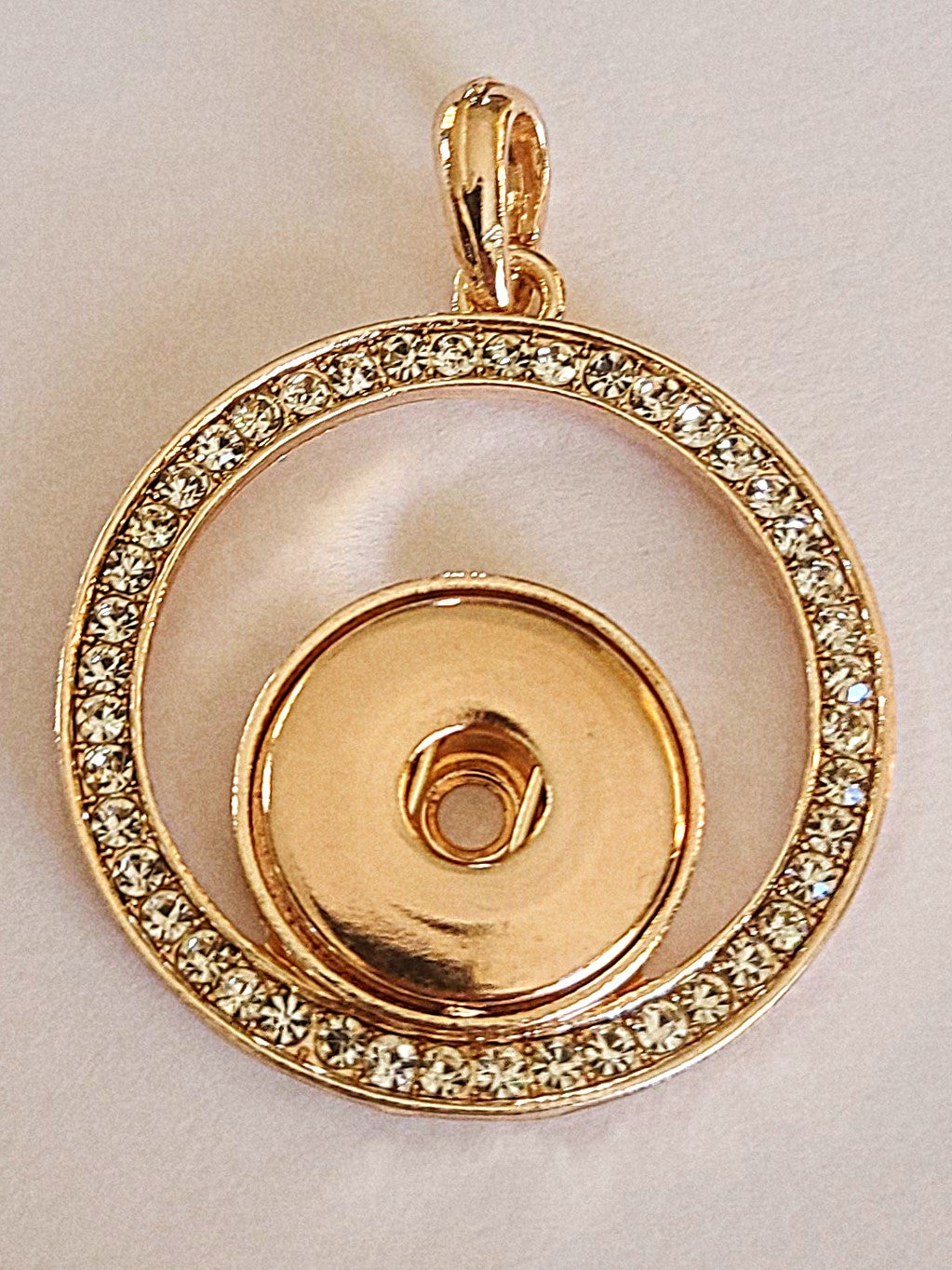 GP410 Rosegold Crystal Circle Pendant