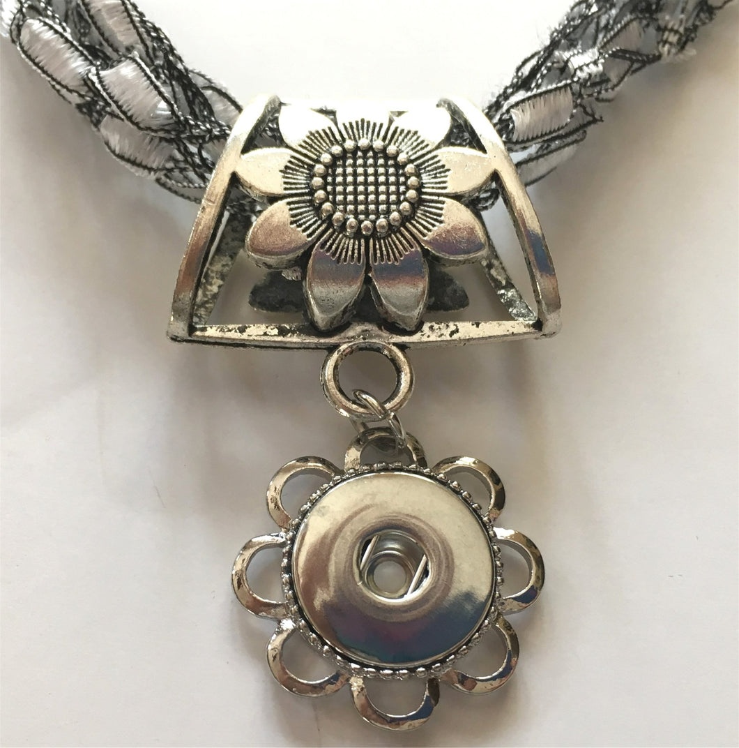 MS100 Silver Scarf Holder with Magnetic Closure