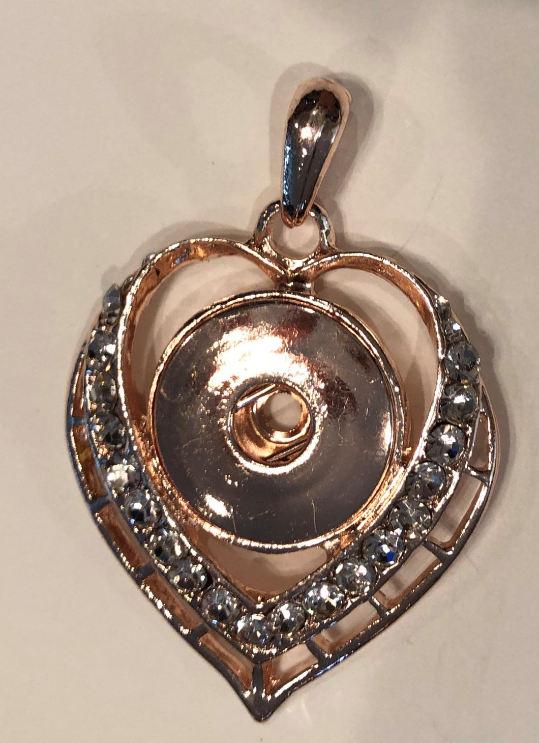 P1850 Gold Tone Heart Crystal Pendant